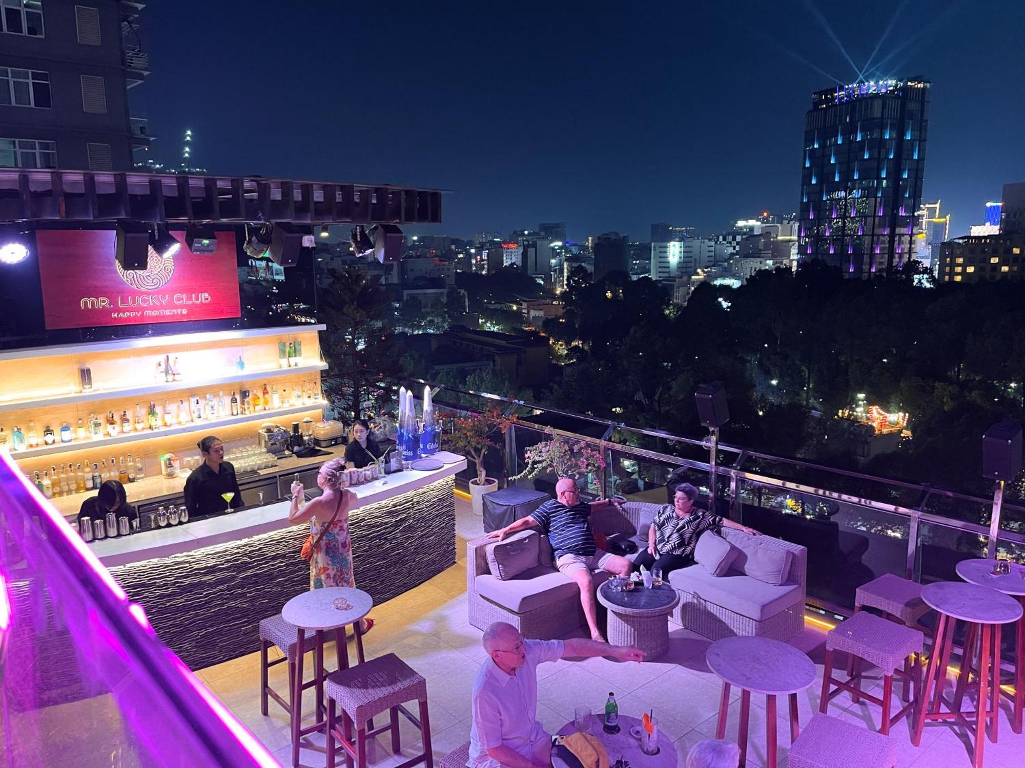 Happy Life Grand Hotel & Rooftop Skybar Ho Chi Minh Zewnętrze zdjęcie